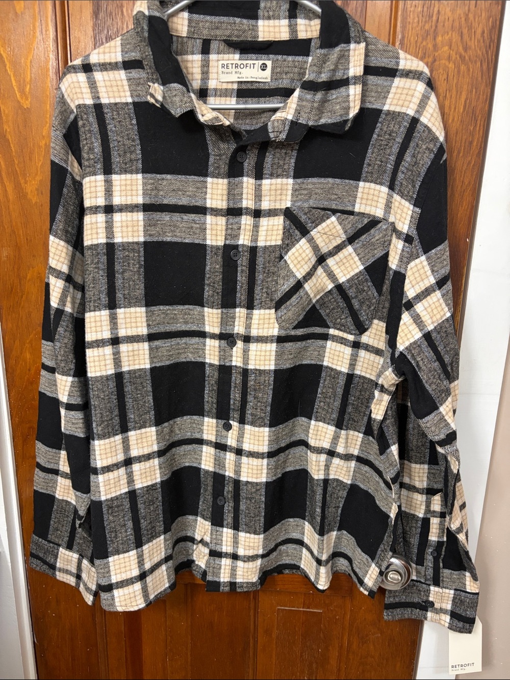 Retrofit Mens Black Cream and Gray Plaid Button-Down Shirt